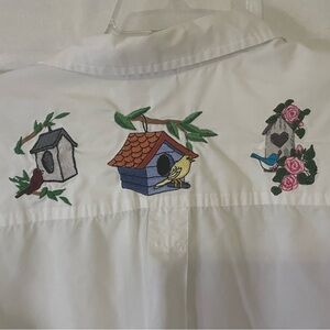 Vintage Basic Editions Embroidered Bird and birdhouse button up